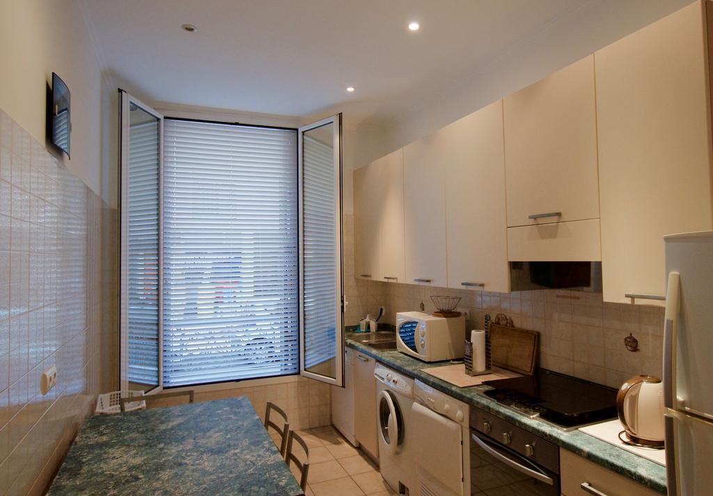 Appartement Les Clematites Menton Exterior foto